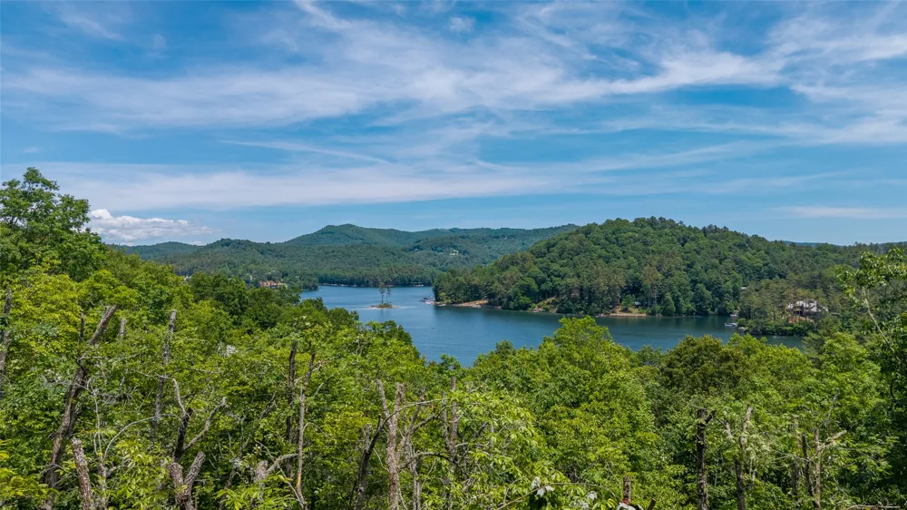 33 Summer Hill Road Cullowhee, NC 28723