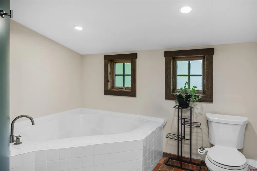 320 Whiterock Avenue Crested Butte, CO 81224
