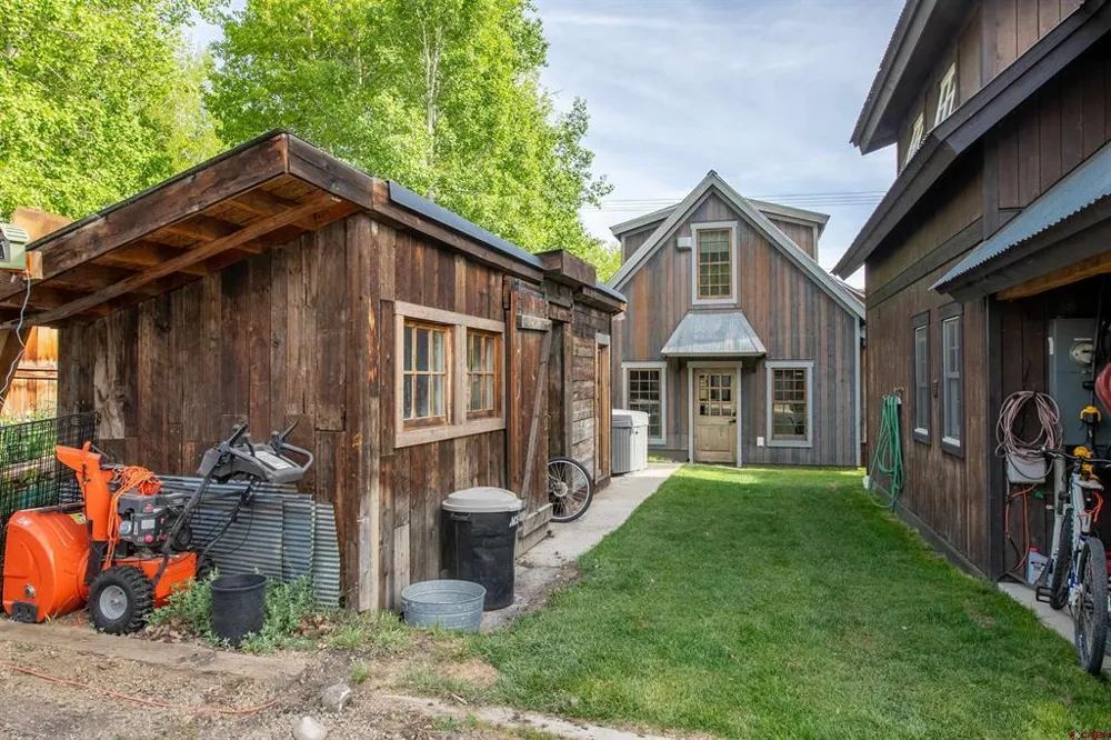 320 Whiterock Avenue Crested Butte, CO 81224