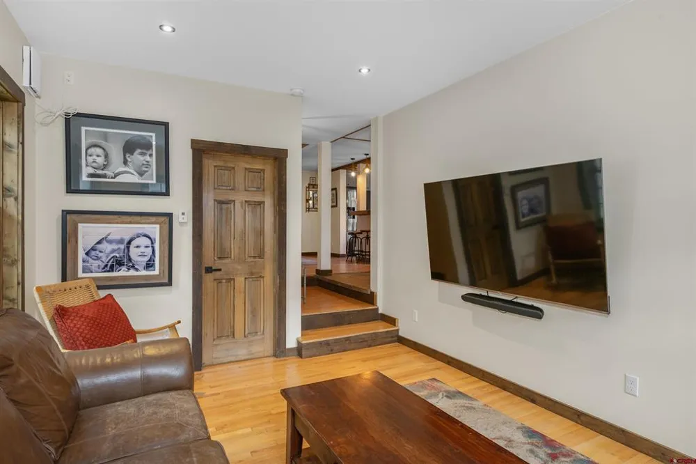 320 Whiterock Avenue Crested Butte, CO 81224
