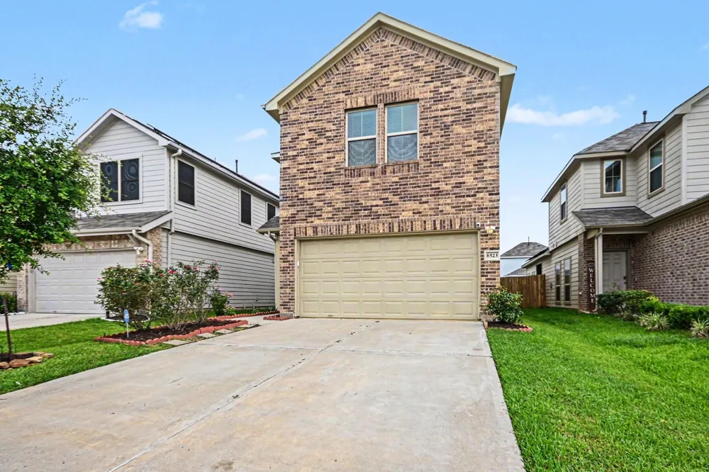 6523 Macroom Meadows Lane Houston, TX 77048