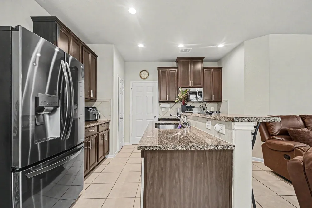 6523 Macroom Meadows Lane Houston, TX 77048