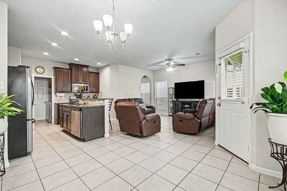 6523 Macroom Meadows Lane Houston, TX 77048