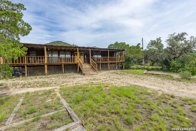 447 Blesssing Lane Utopia, TX 78884