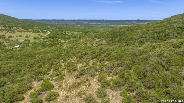 447 Blesssing Lane Utopia, TX 78884