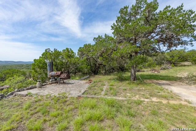 447 Blesssing Lane Utopia, TX 78884