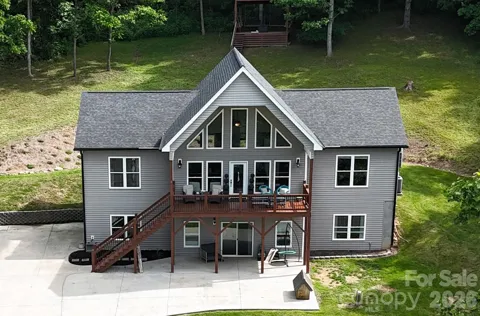 300 Green Meadow Lane