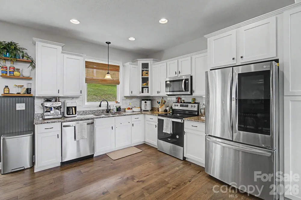 300 Green Meadow Lane Mars Hill, NC 28754