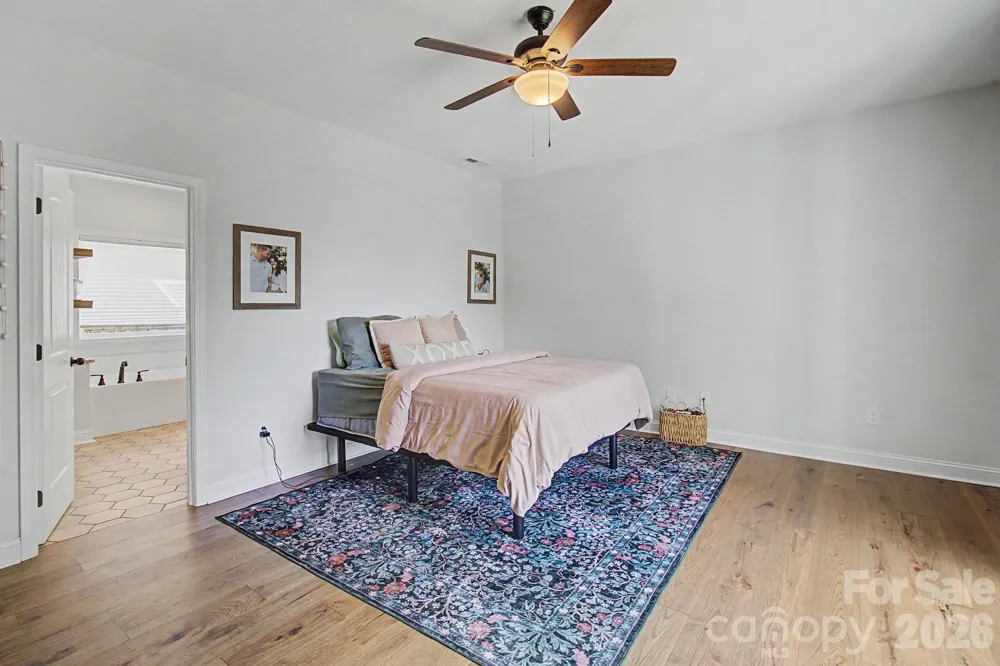 300 Green Meadow Lane Mars Hill, NC 28754
