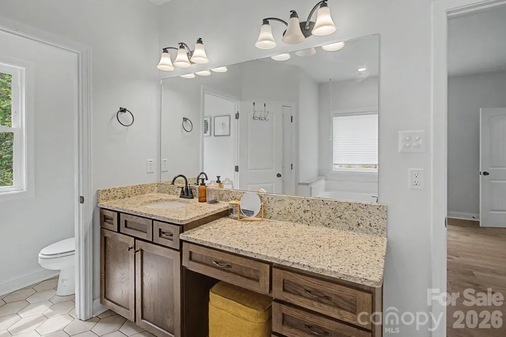300 Green Meadow Lane Mars Hill, NC 28754
