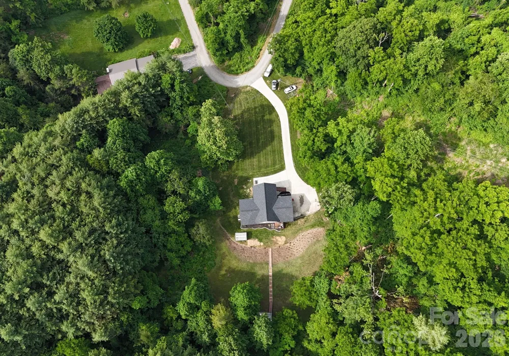 300 Green Meadow Lane Mars Hill, NC 28754