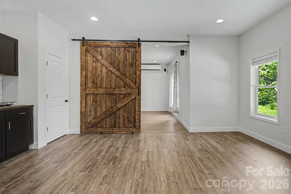 300 Green Meadow Lane Mars Hill, NC 28754