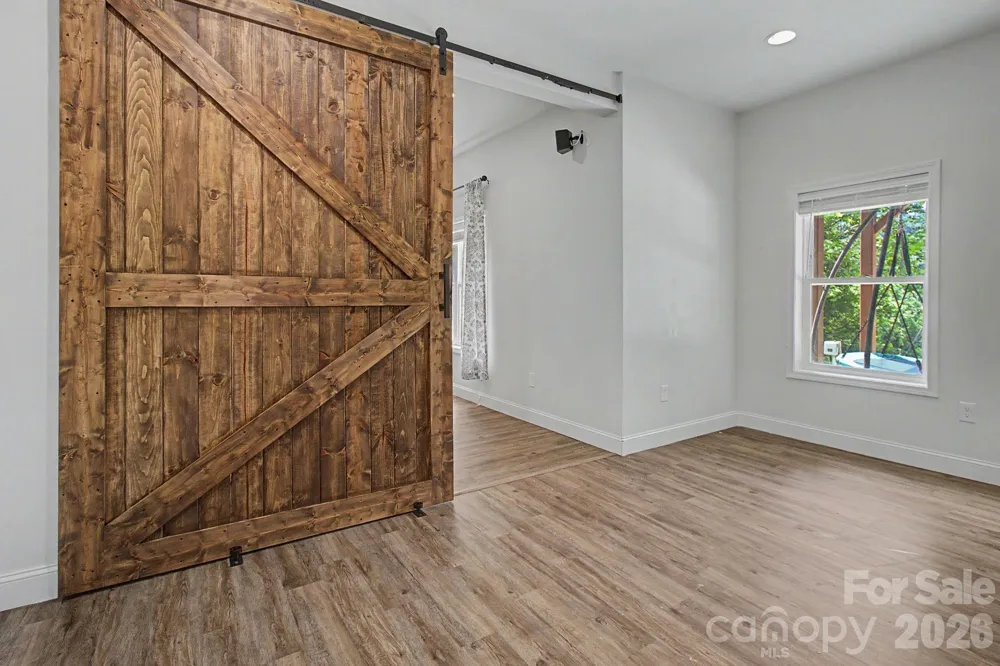 300 Green Meadow Lane Mars Hill, NC 28754