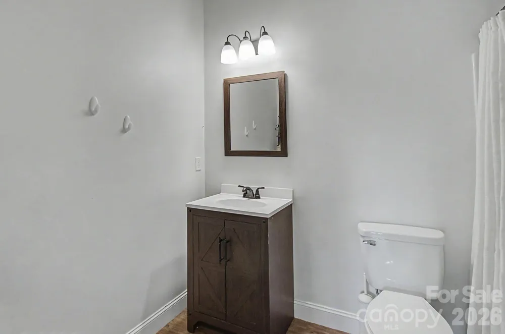 300 Green Meadow Lane Mars Hill, NC 28754