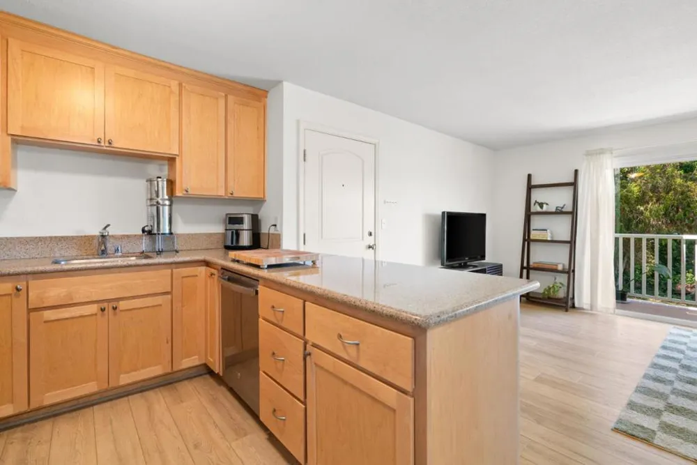 755 14th Avenue #814 Santa Cruz, CA 95062