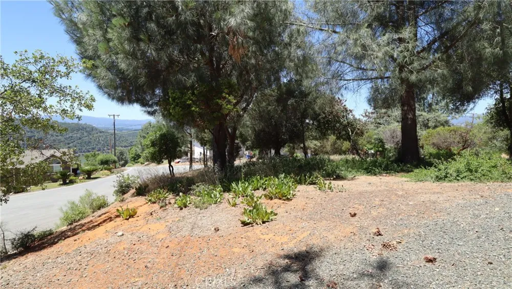 6940 Grande Vista Drive Kelseyville, CA 95451