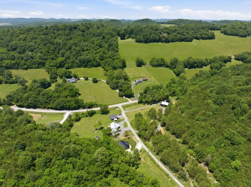 5 Carter Lane Carthage, TN 37030
