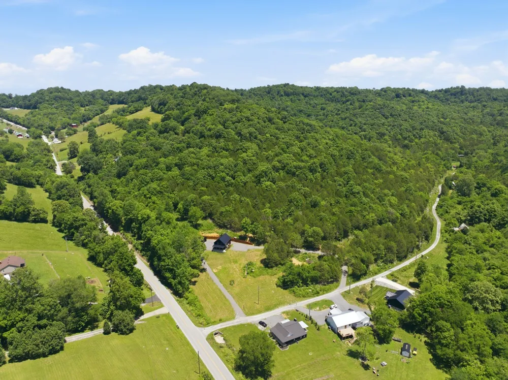 5 Carter Lane Carthage, TN 37030