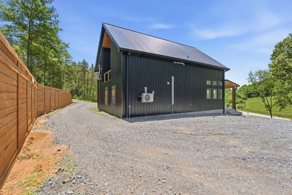 5 Carter Lane Carthage, TN 37030