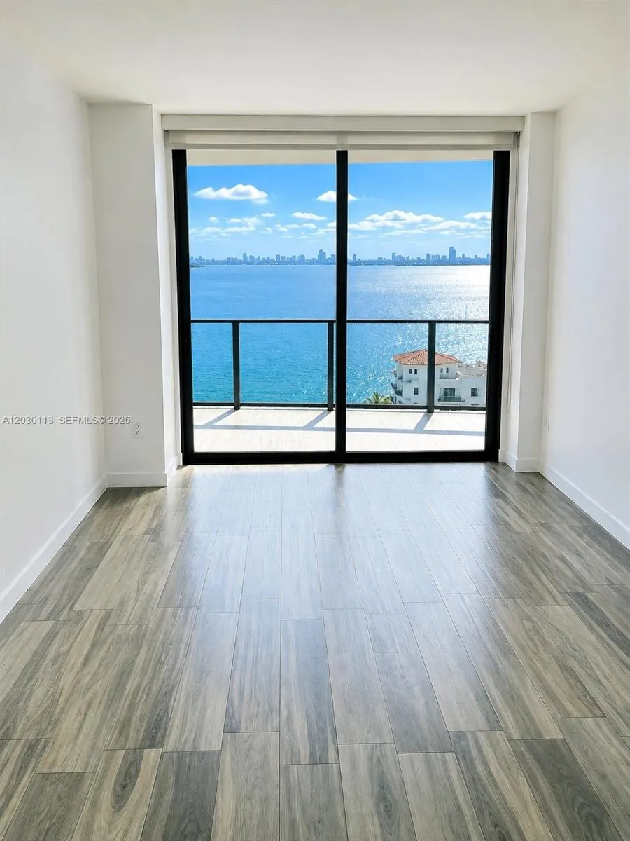 460 NE 28th St #1408 Miami, FL 33137