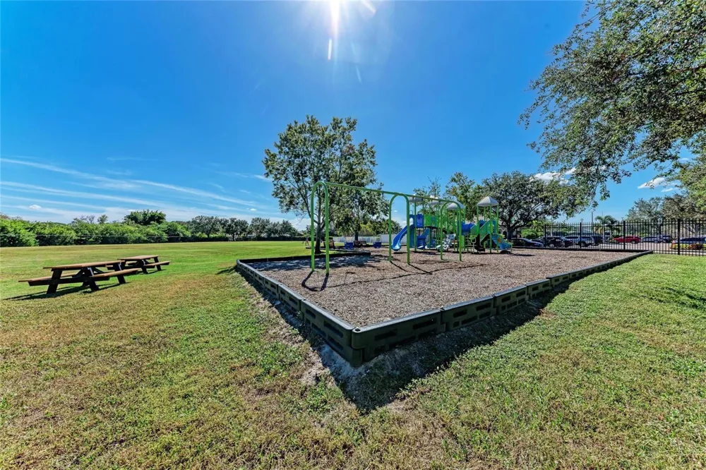 4634 SABAL KEY DRIVE Bradenton, FL 34203