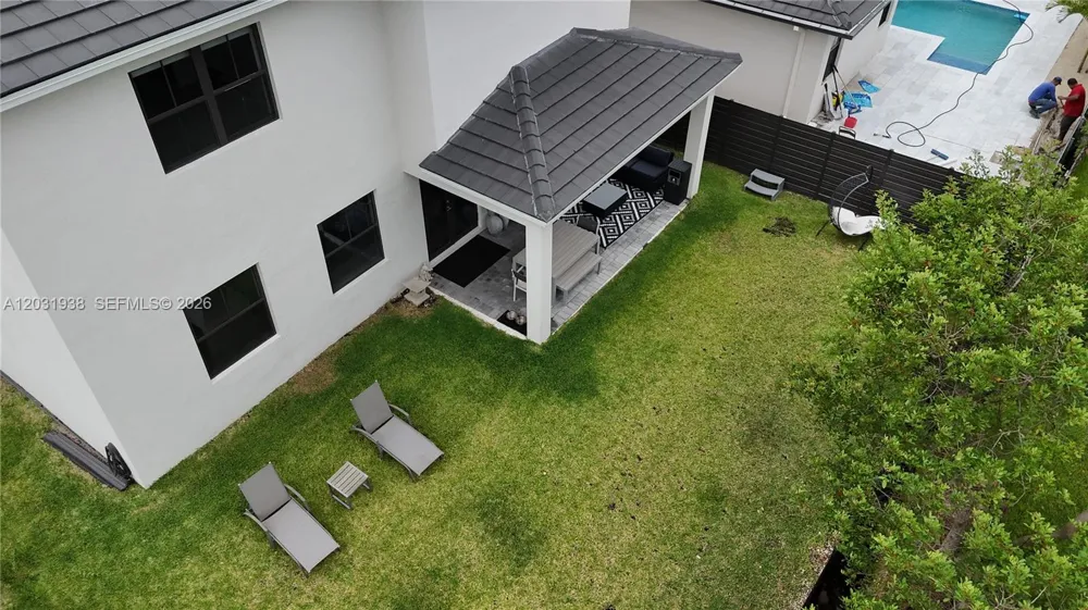 14405 SW 13th Ter Miami, FL 33184