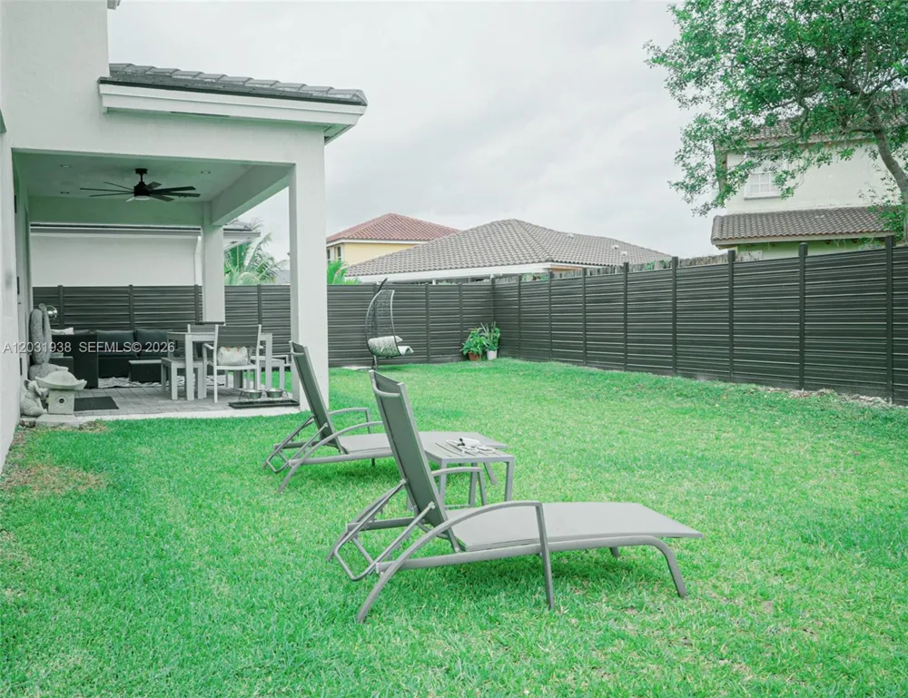 14405 SW 13th Ter Miami, FL 33184