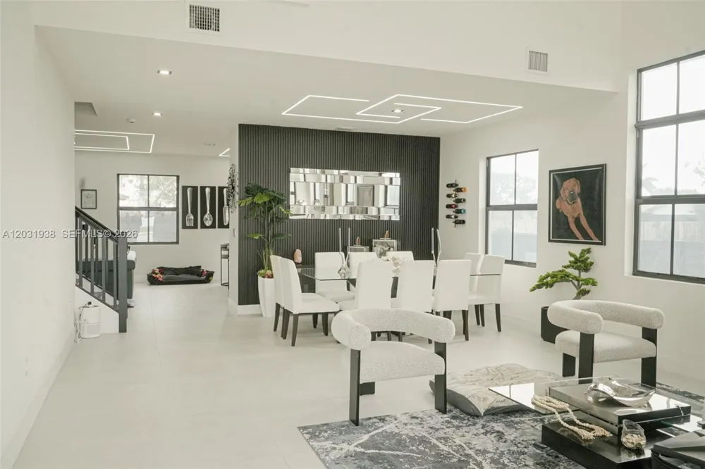 14405 SW 13th Ter Miami, FL 33184