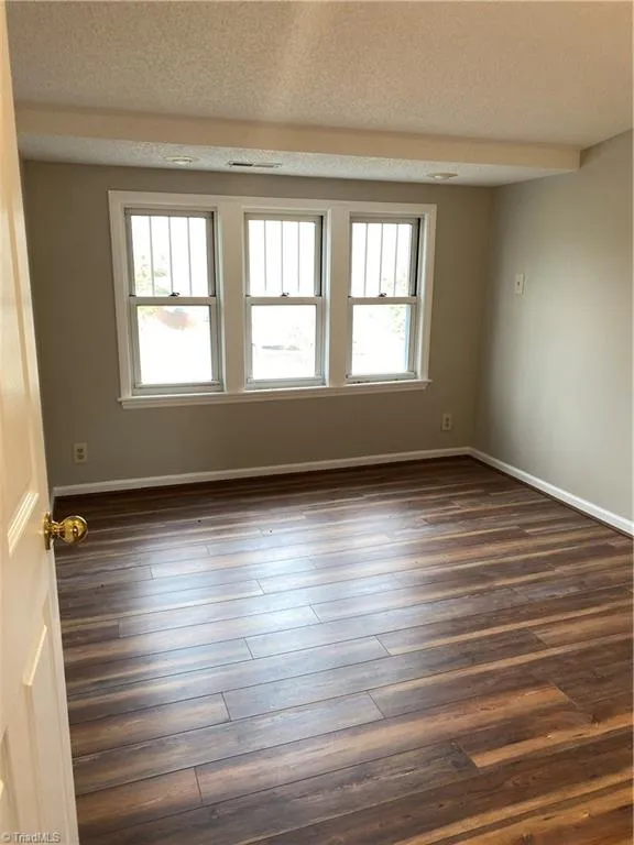 363 Periwinkle Road Eden, NC 27288