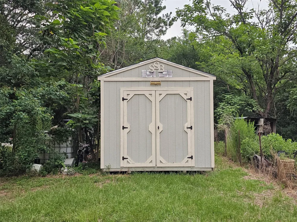 10299 Cox Lane Plantersville, TX 77363