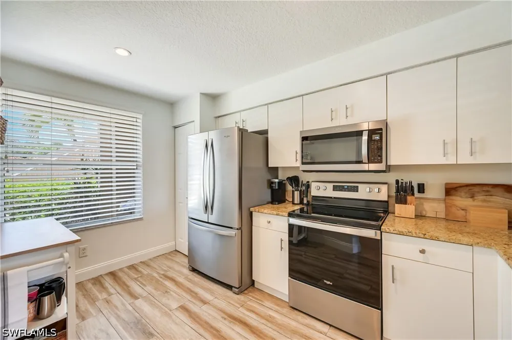 Huntington Lakes Circle #102 Naples, FL 34119