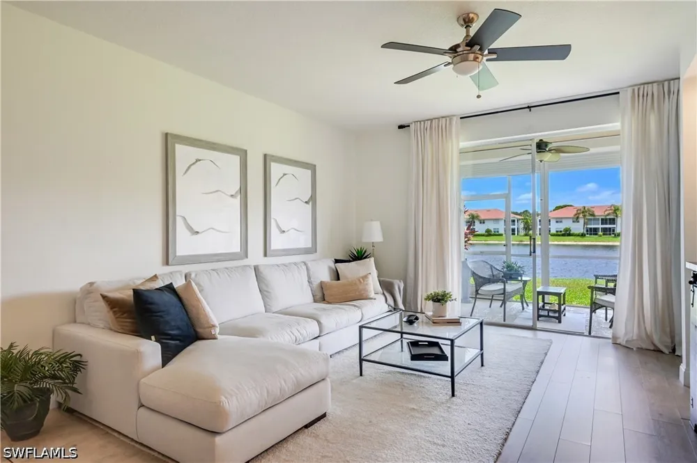 Huntington Lakes Circle #102 Naples, FL 34119