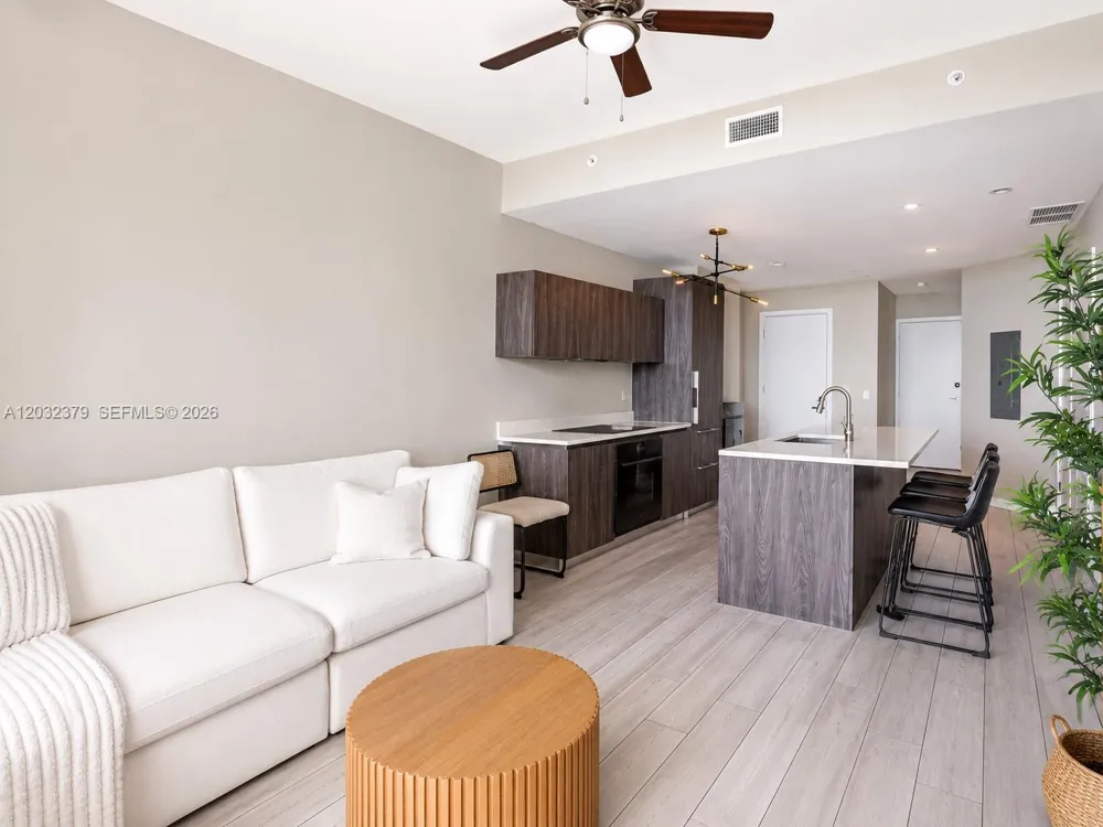 480 NE 31st St #3705 Miami, FL 33137