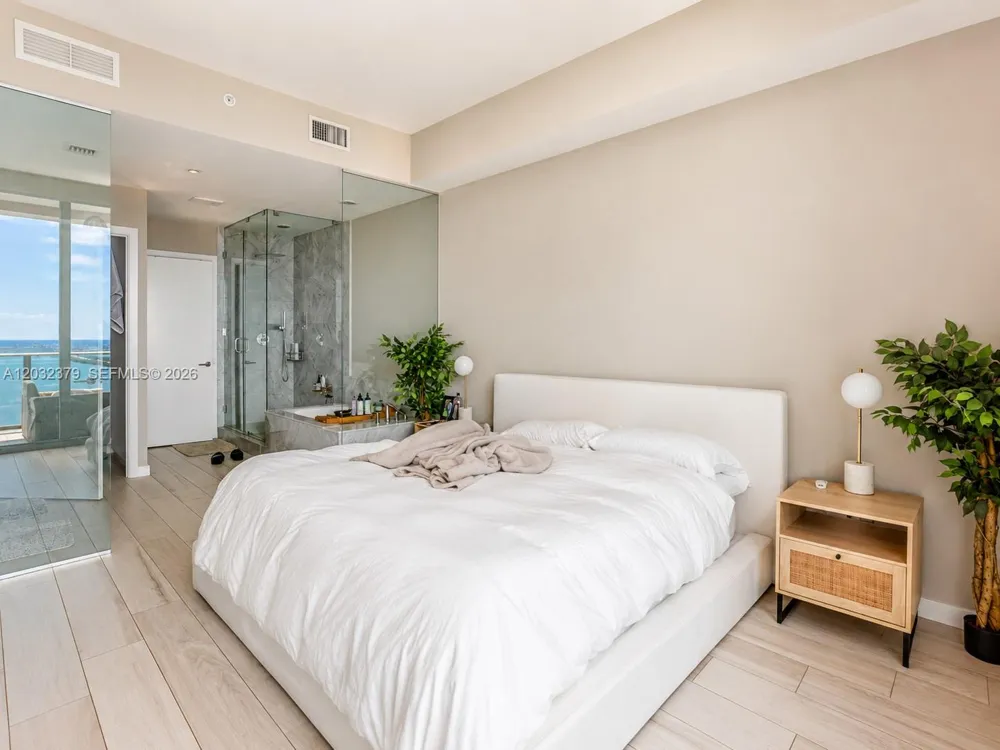 480 NE 31st St #3705 Miami, FL 33137