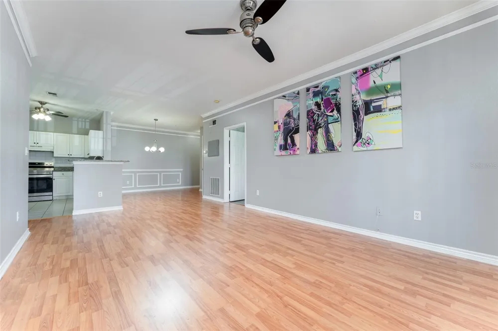 4306 BAYSIDE VILLAGE DRIVE #202 Tampa, FL 33615
