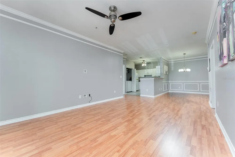 4306 BAYSIDE VILLAGE DRIVE #202 Tampa, FL 33615