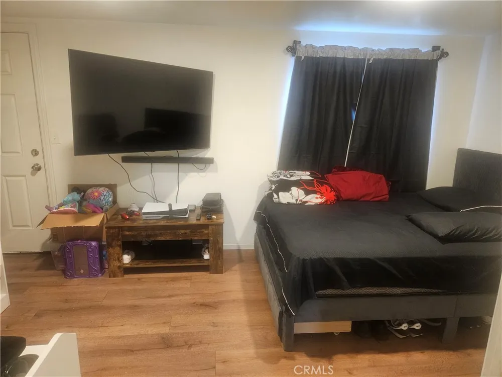 4921 W 104Th St Inglewood, CA 90304