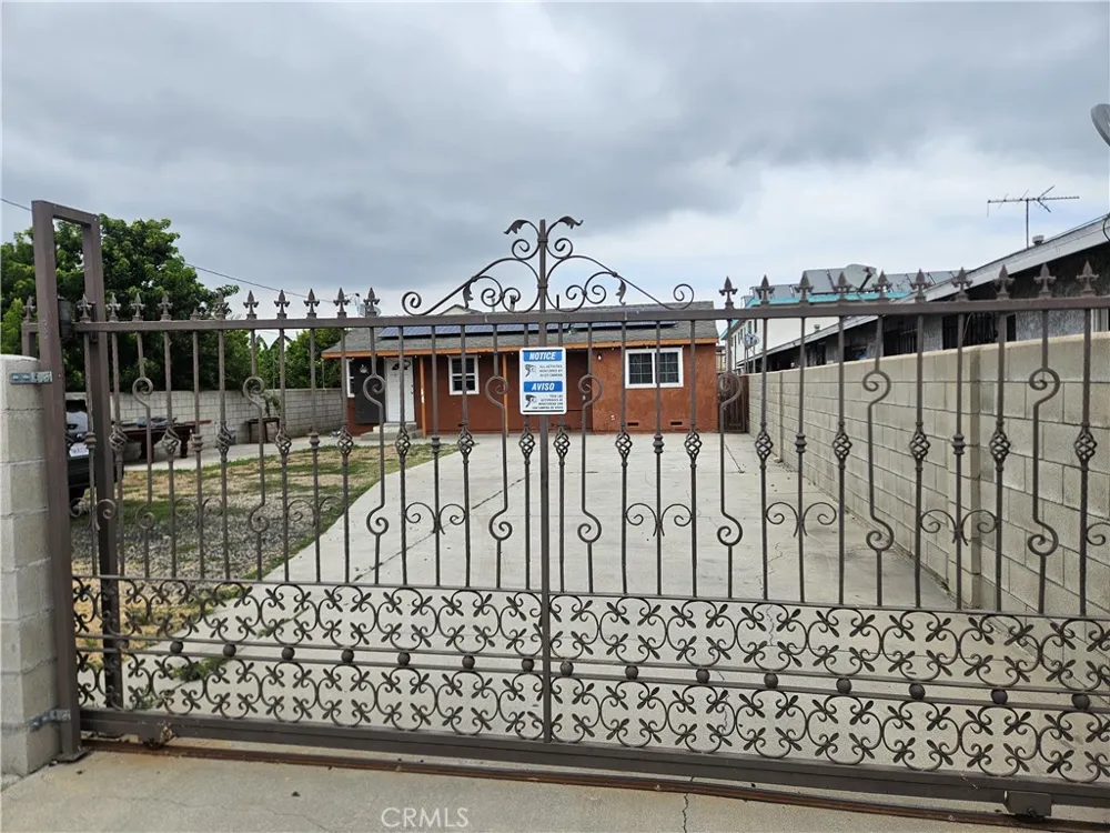 4921 W 104Th St Inglewood, CA 90304