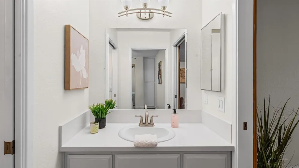 4180 Cleveland Ave #14 San Diego, CA 92103