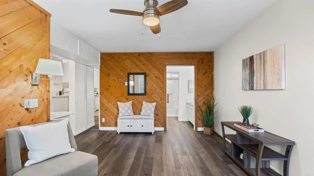 4180 Cleveland Ave #14 San Diego, CA 92103