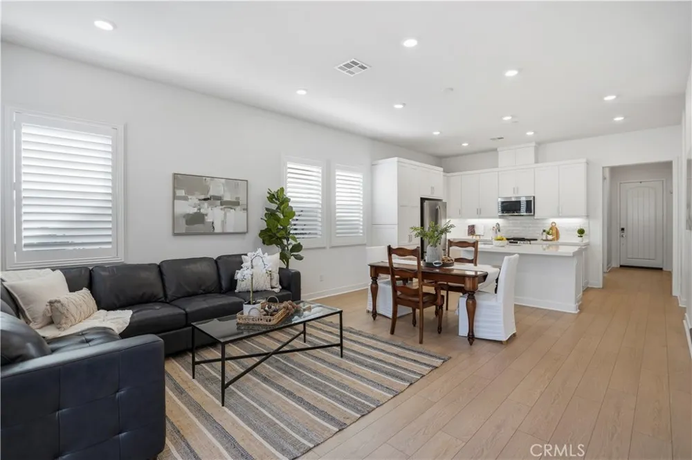 806 Sunrise Rancho Mission Viejo, CA 92694