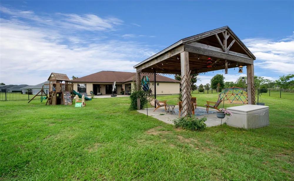 6145 SE 96TH STREET Belleview, FL 34420