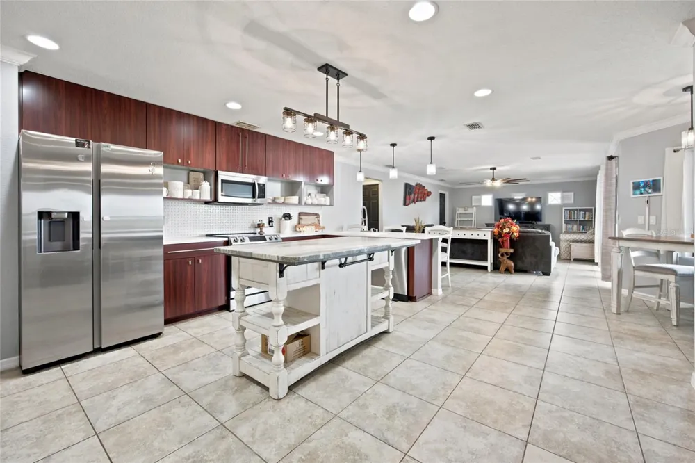 6145 SE 96TH STREET Belleview, FL 34420