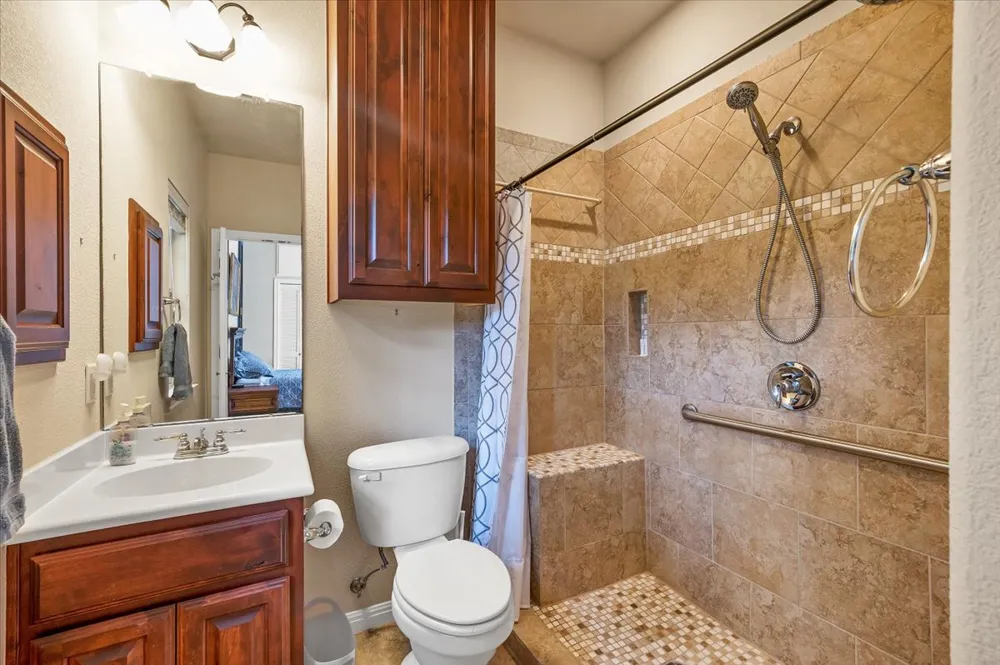 18609 Venture Drive Point Venture, TX 78645