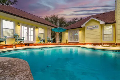 18609 Venture Drive