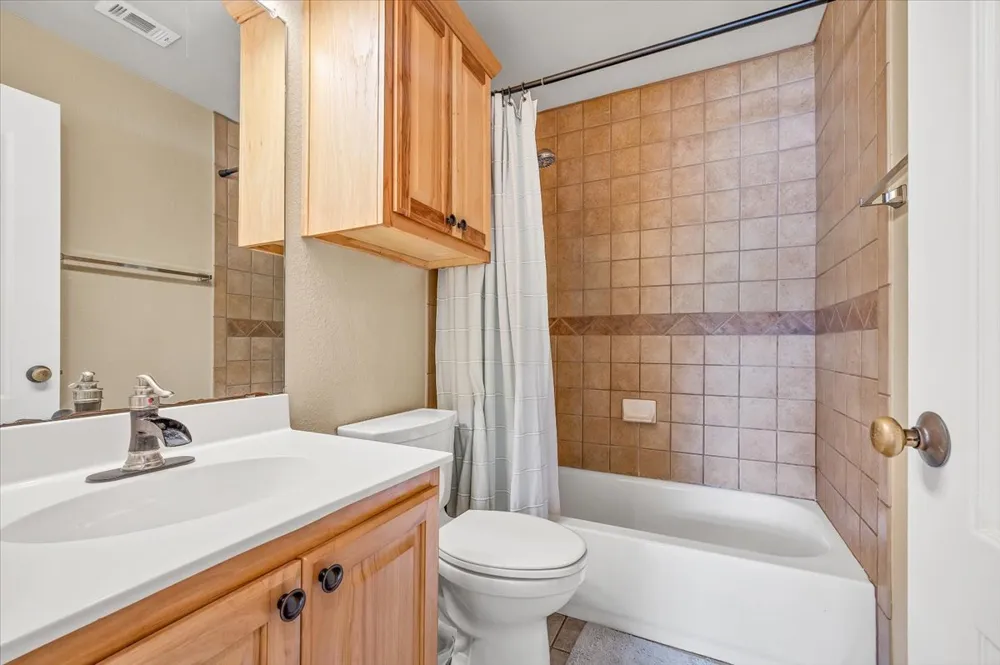 18609 Venture Drive Point Venture, TX 78645