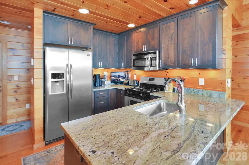 6365 Julius Drive Newland, NC 28657