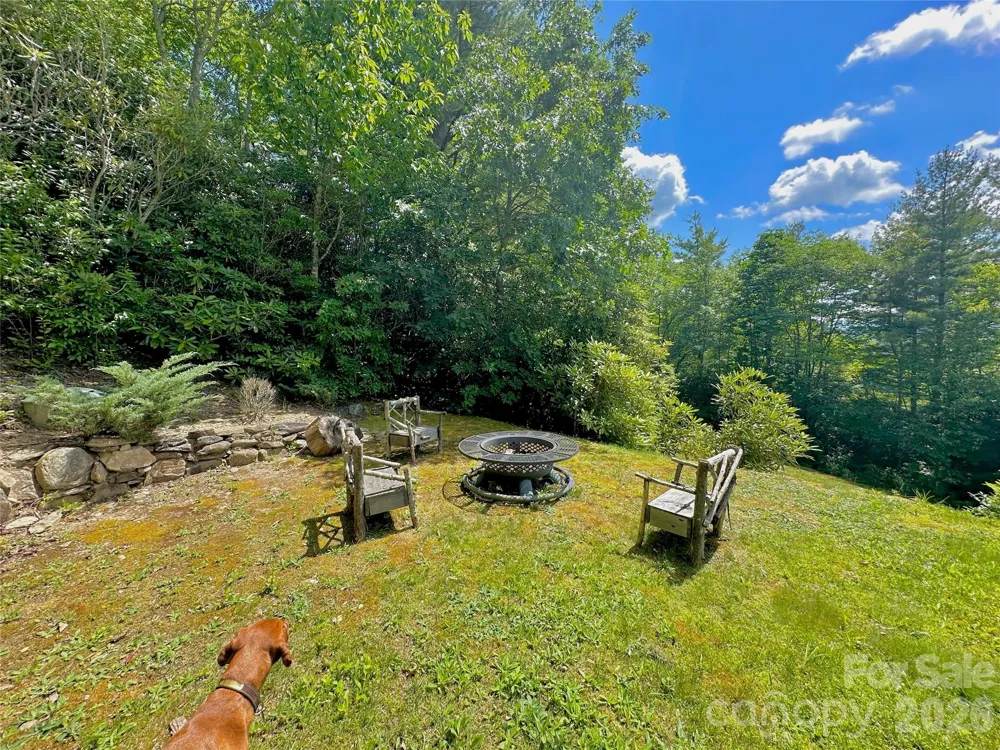 6365 Julius Drive Newland, NC 28657