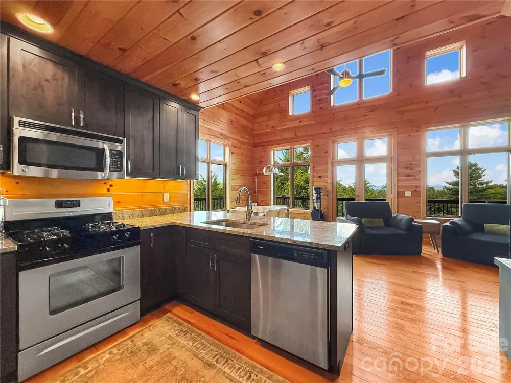 6365 Julius Drive Newland, NC 28657