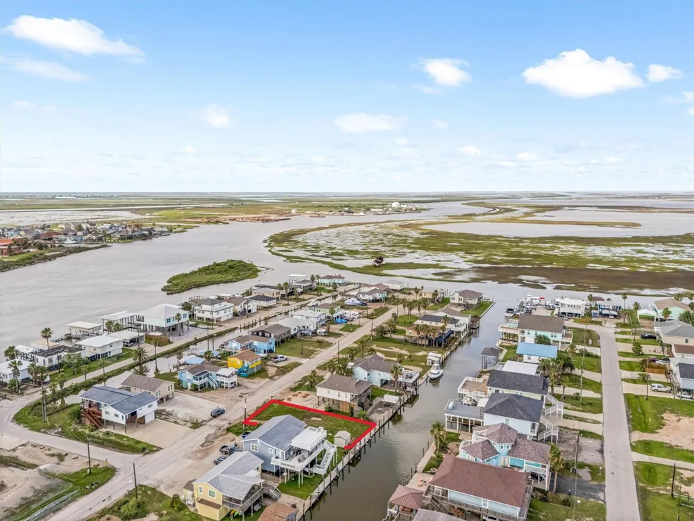6 Shark Lane Surfside Beach, TX 77541